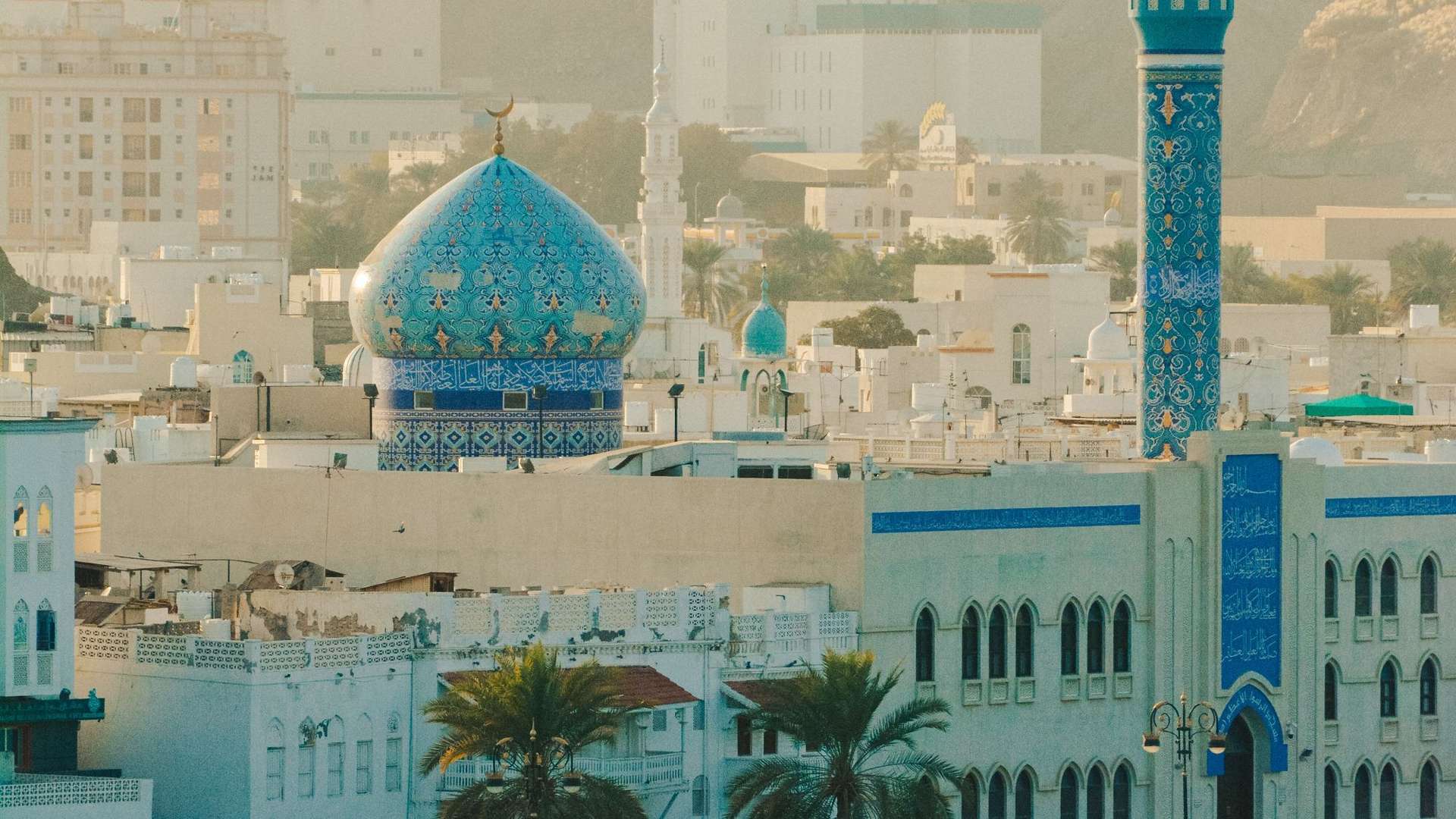 Muscat architecture for a guide to choosing an ecommerce platform in Oman