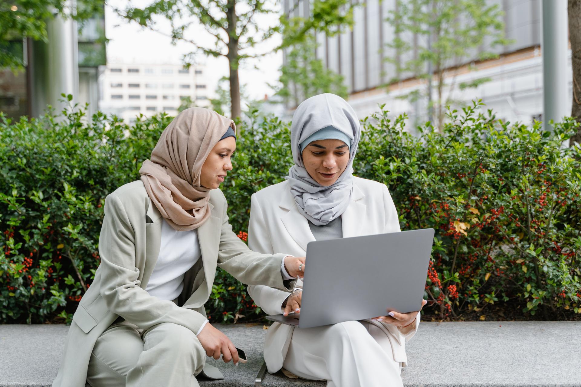 أفق دبي وبرج خليفة لاختيار أفضل شركة برمجيات في دبي
