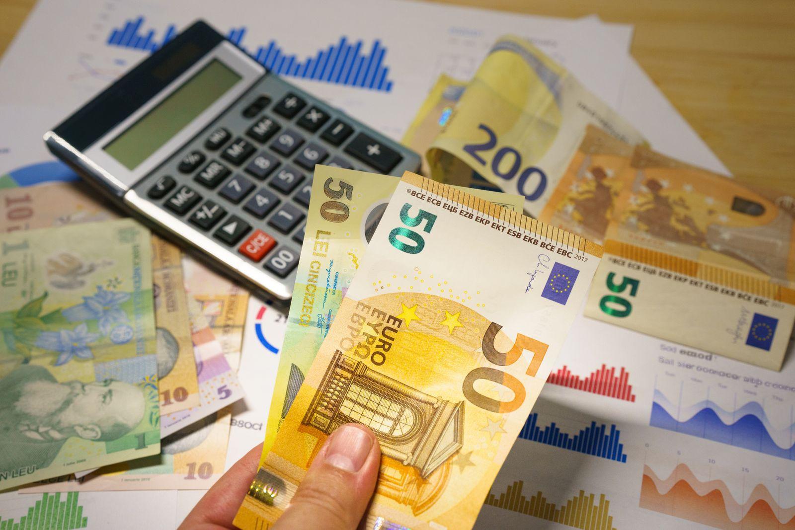 Calculator and charts used to compare UAE web design prices