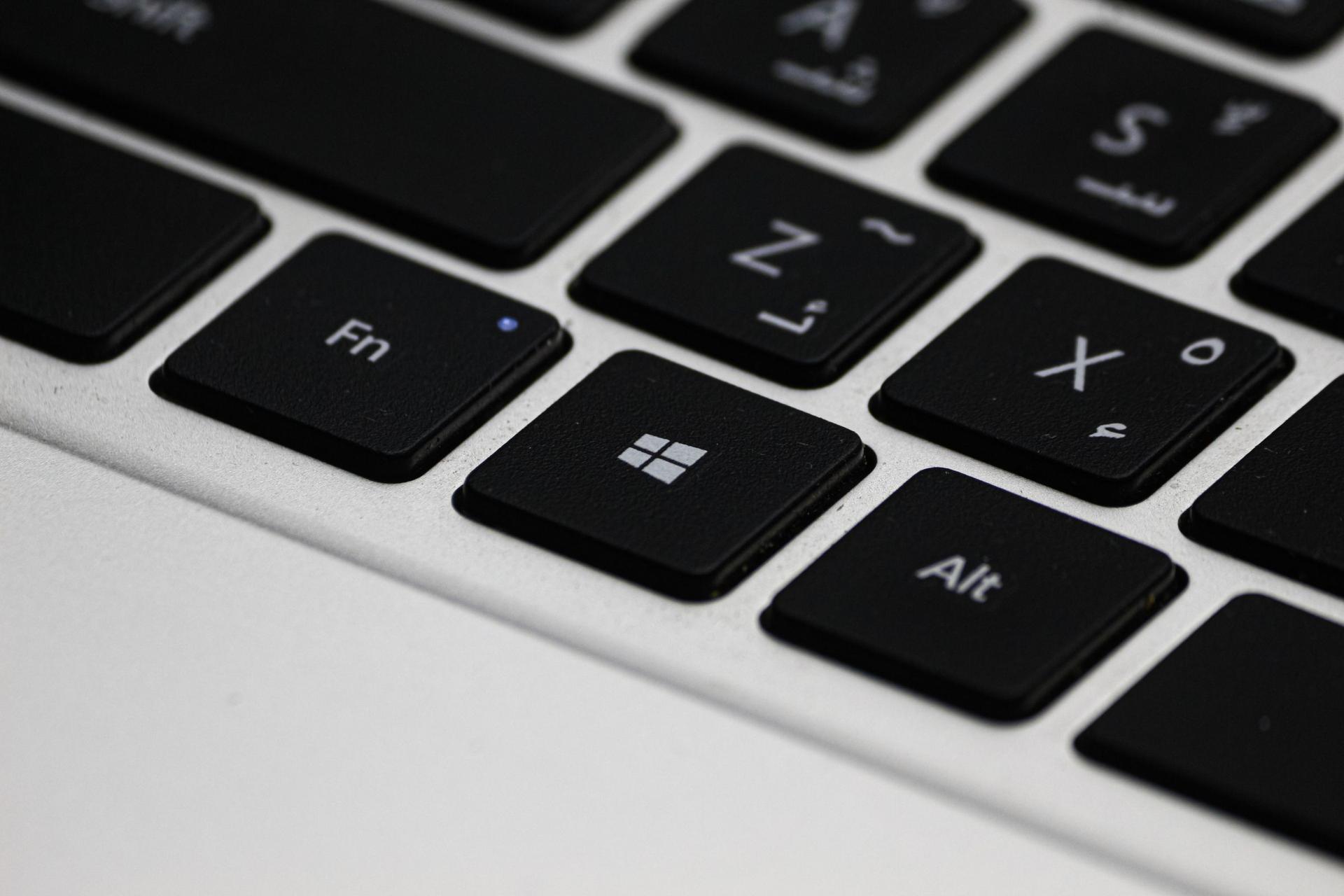 Arabic keyboard representing registration of .om and .عمان domains